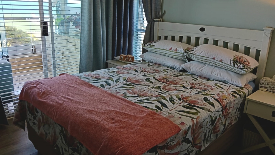 To Let 2 Bedroom Property for Rent in Westcliff Western Cape